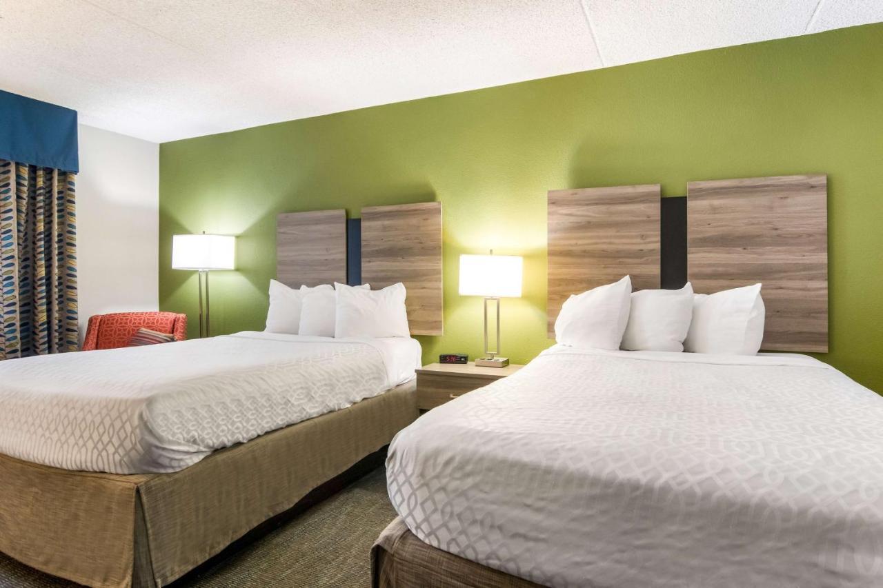 Best Western Dutch Valley Inn Νέα Φιλαδέλφεια Εξωτερικό φωτογραφία